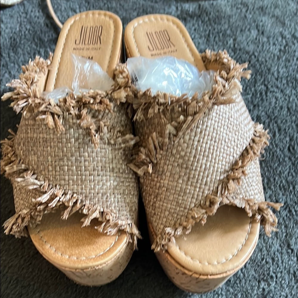 JILDOR Women's Tan Woven Slide Sandals